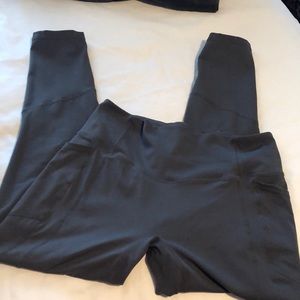 Til You Collapse (TYC) Heart booty leggings